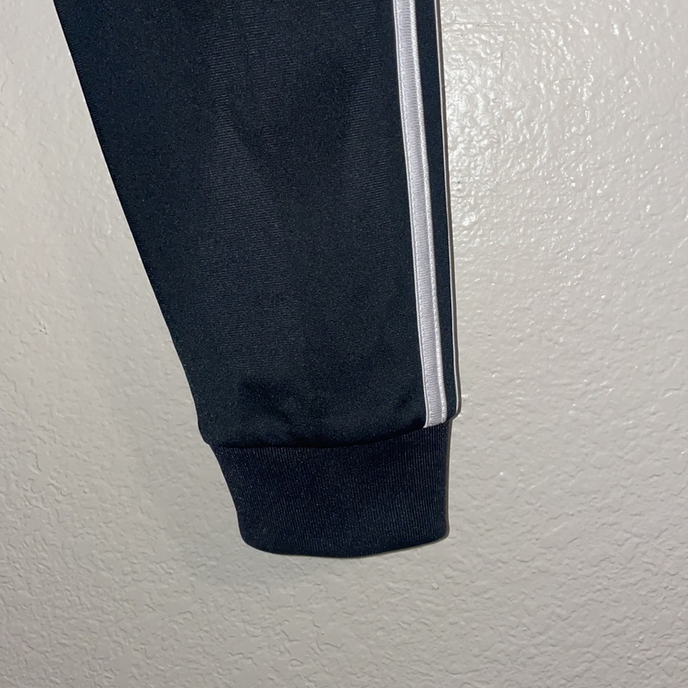 Brand New Girls Adidas Joggers - Picture 4 of 4